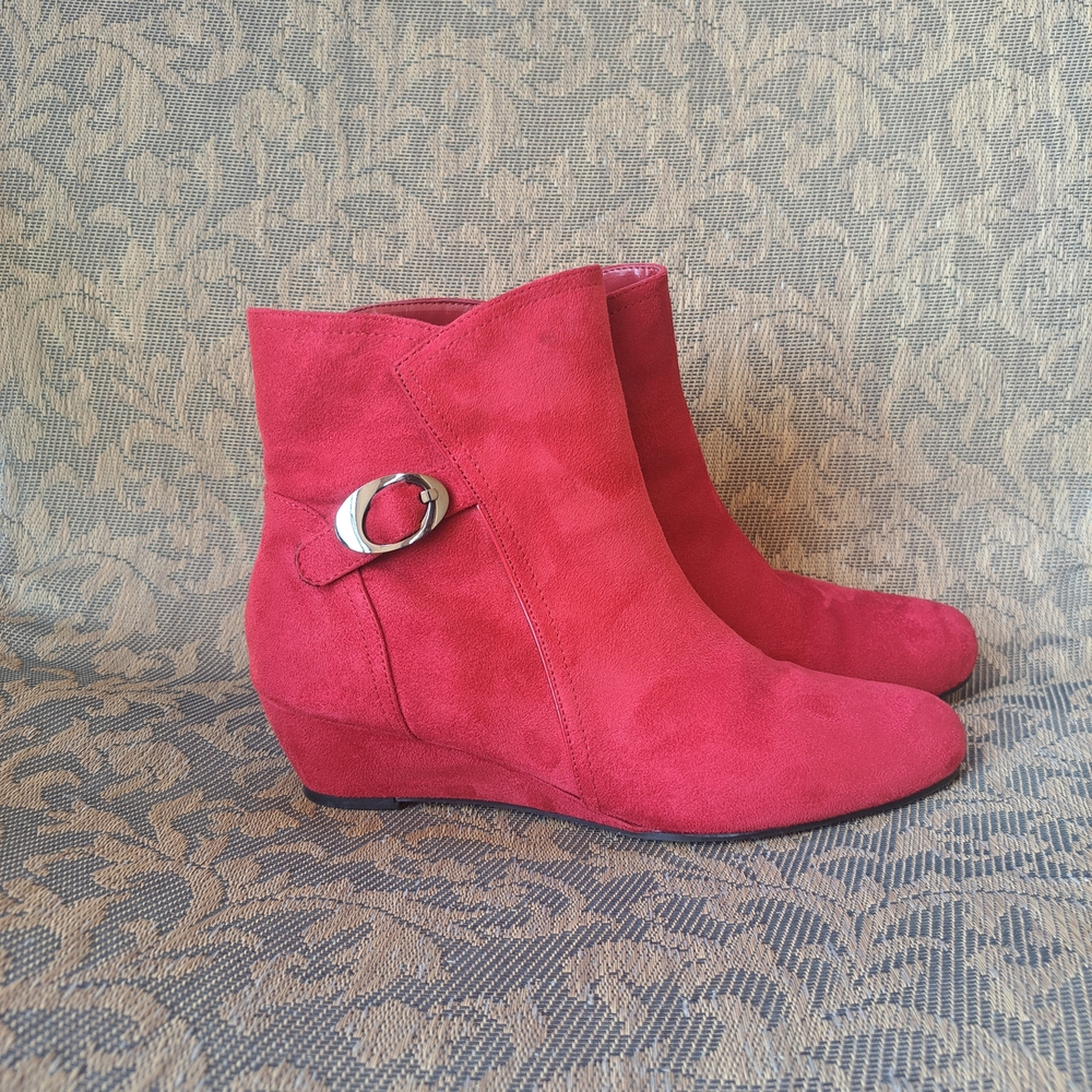 Impo Red Suede Ankle Booties with Decorative Buckle Size 9.5